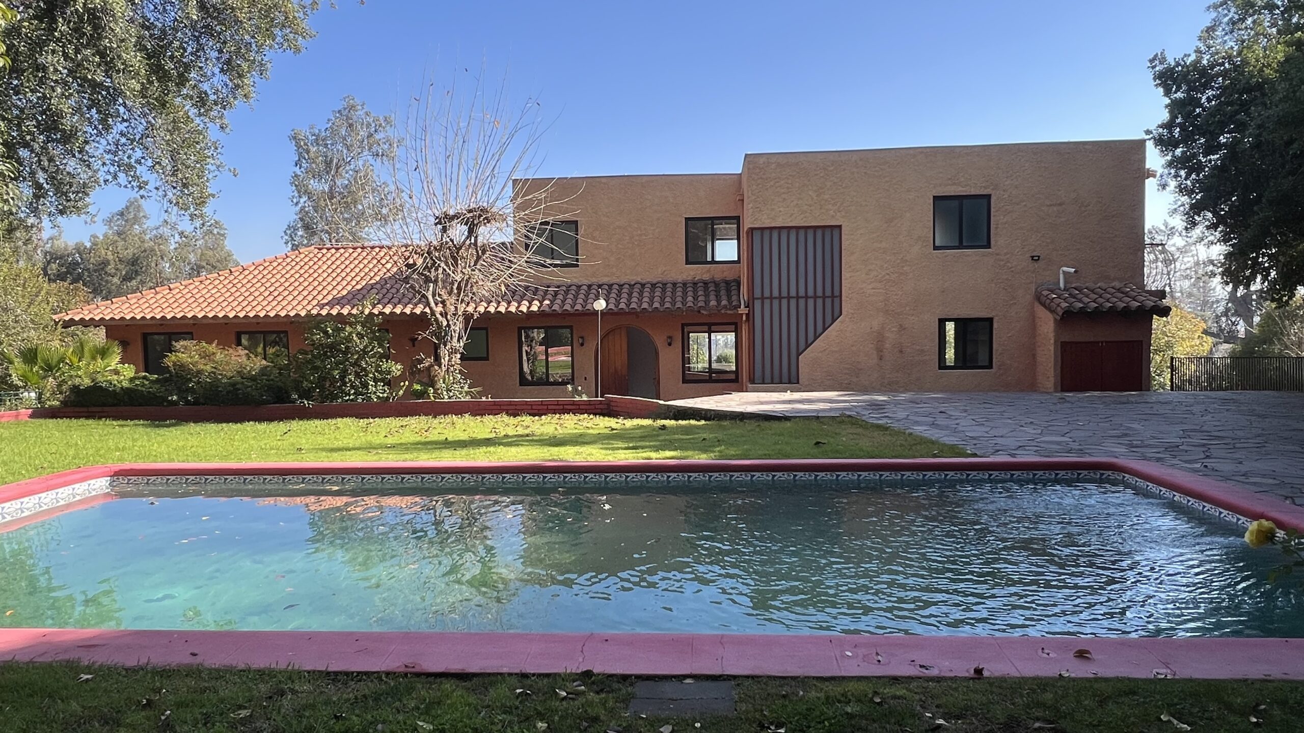MO-casa-charles-hamilton-13711-las-condes-1